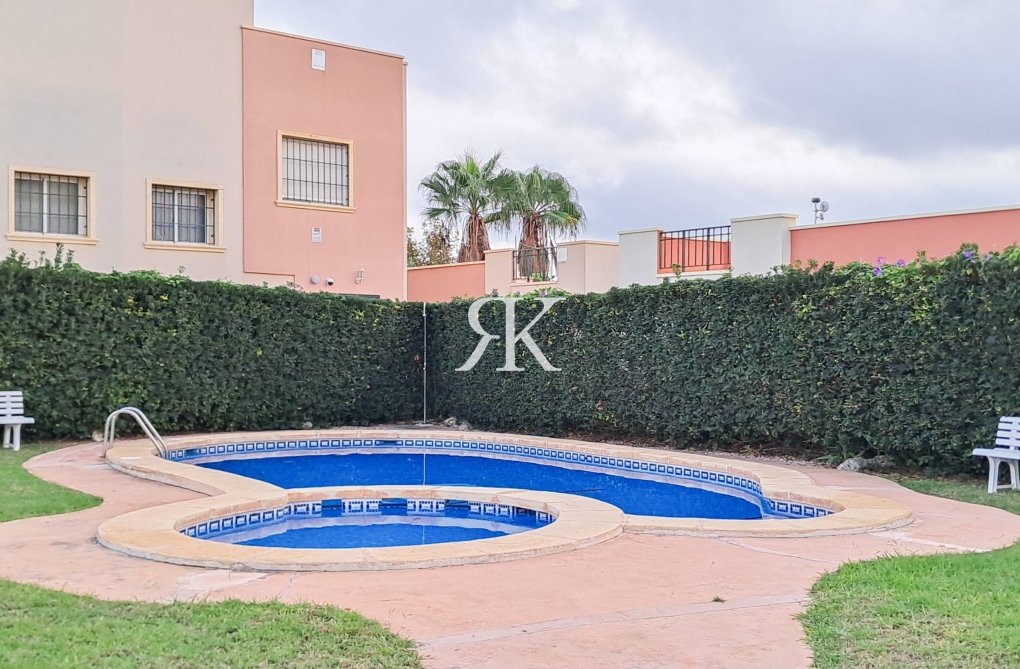 Herverkoop - Semi Detached - Torrevieja - Parque Acuático - Sector 25