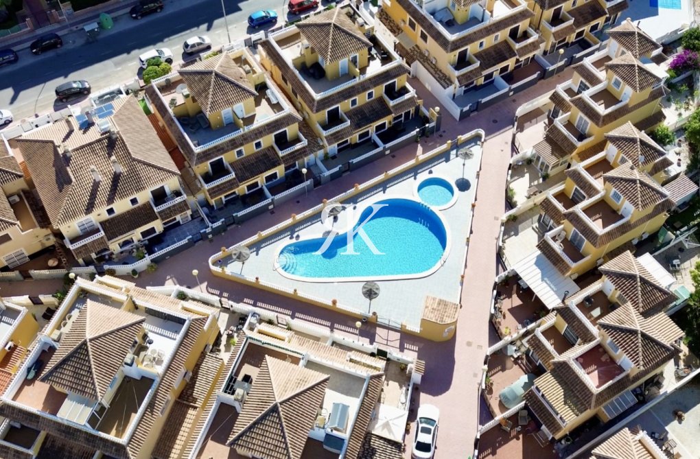 Herverkoop - town house - Orihuela Costa - Costa Blanca