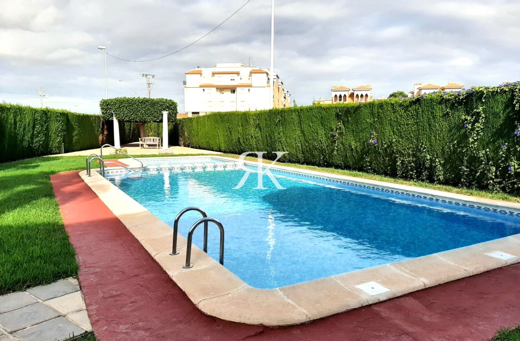 Herverkoop - town house - Orihuela Costa - Costa Blanca
