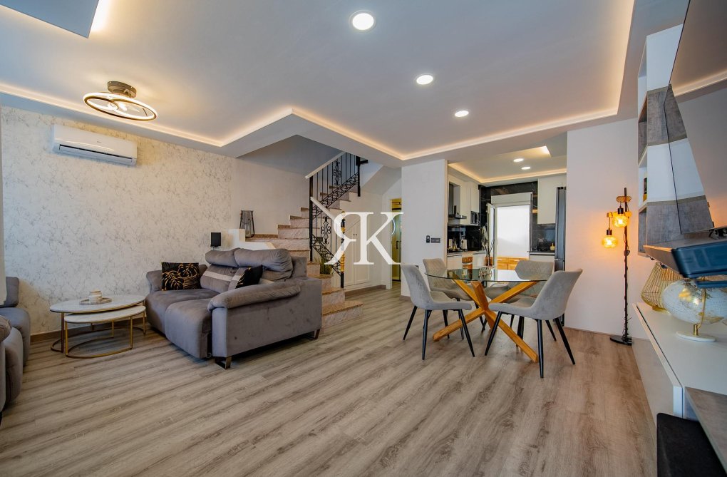 Herverkoop - town house - Orihuela Costa - PAU 26