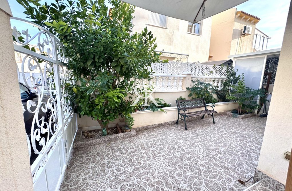 Herverkoop - town house - Orihuela Costa - Playa Flamenca