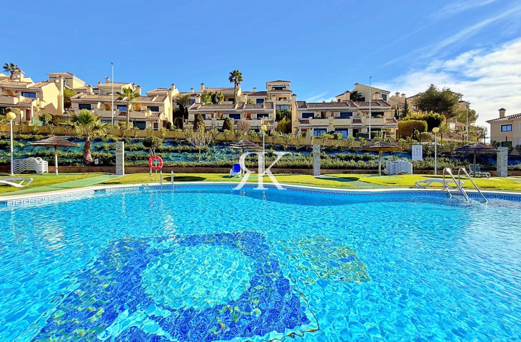 Herverkoop - town house - Orihuela - Inland