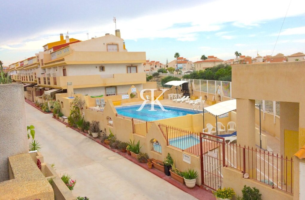Herverkoop - town house - Playa Flamenca - Costa Blanca