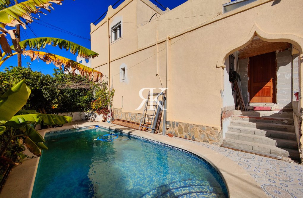 Herverkoop - town house - San Miguel de Salinas - Inland