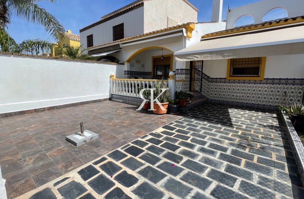 Herverkoop - town house - Torre de la Horadada - Costa Blanca