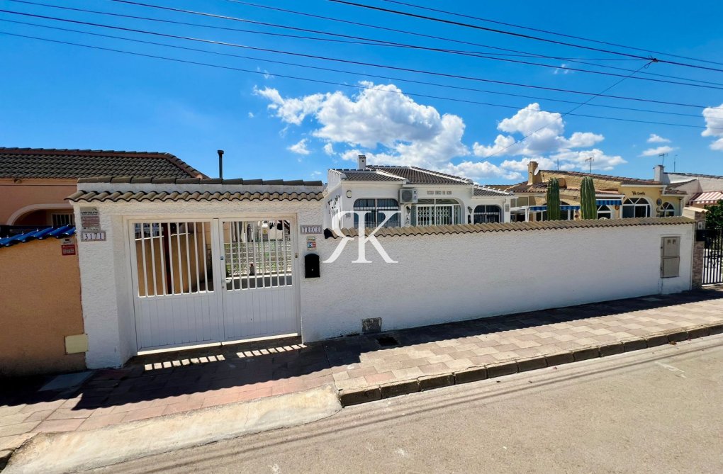 Herverkoop - town house - Torrevieja - Costa Blanca