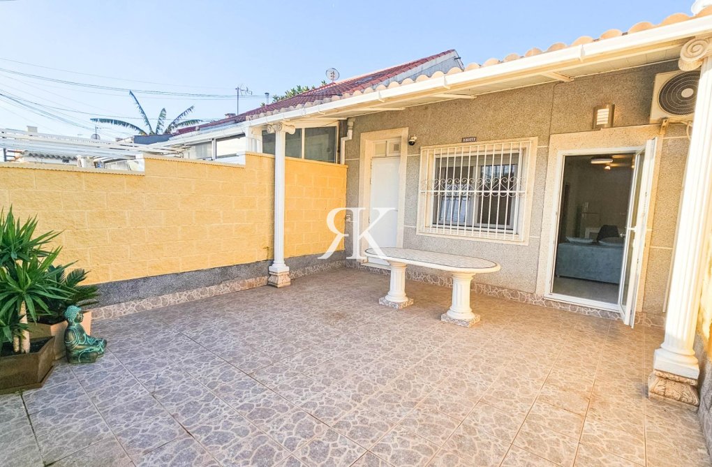Herverkoop - town house - Torrevieja - El Limonar