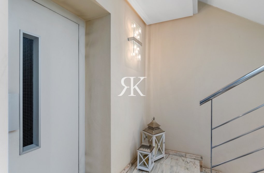 Herverkoop - Triplex - Guardamar del Segura