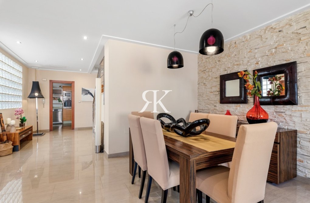 Herverkoop - Triplex - Guardamar del Segura