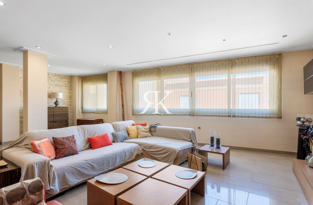 Herverkoop - Triplex - Guardamar del Segura