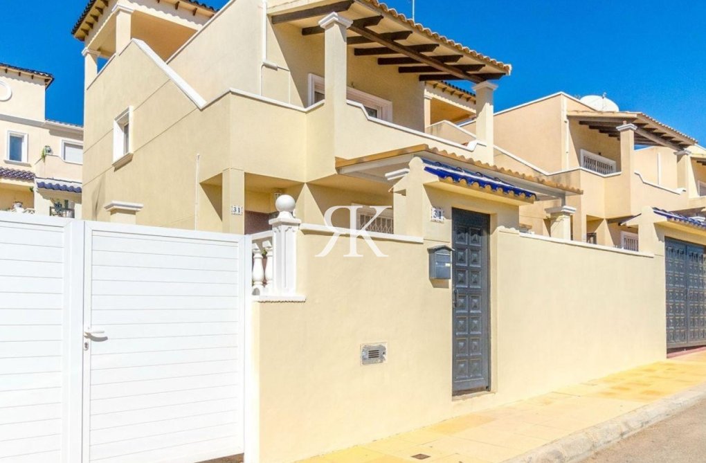 Herverkoop - villa - Orihuela Costa - Costa Blanca