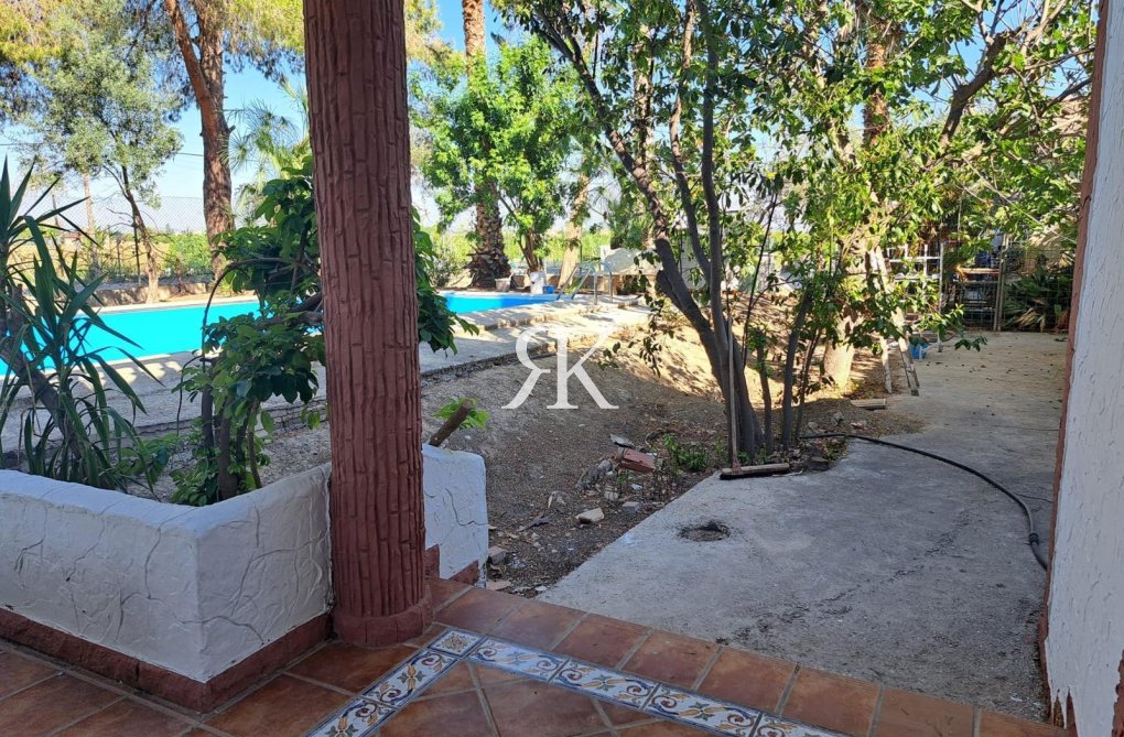 Herverkoop - villa - Orihuela - Los Huertos