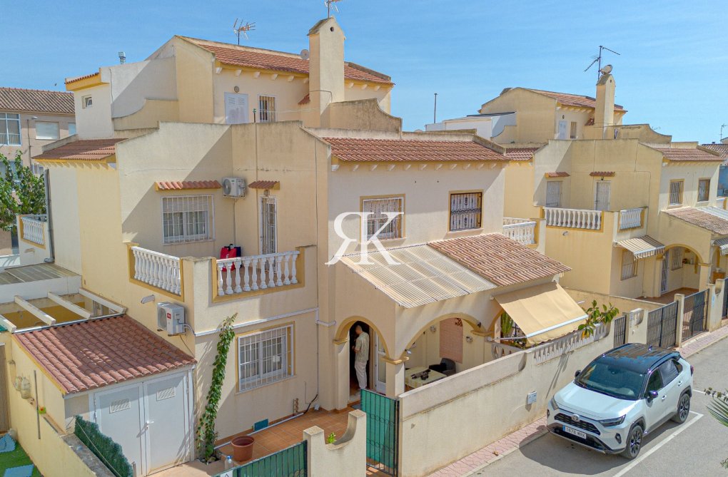 Herverkoop - villa - Pilar de la Horadada - Costa Blanca