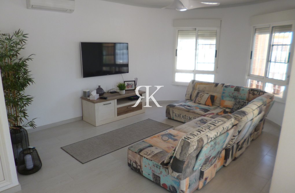 Herverkoop - villa - Pilar de la Horadada - Costa Blanca