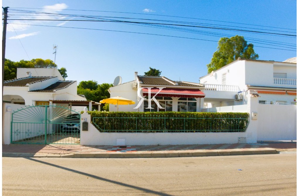 Herverkoop - villa - Torrevieja - Costa Blanca