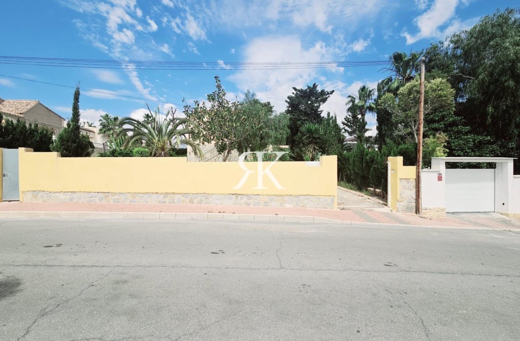 Herverkoop - villa - Torrevieja - Los Balcones - Los Altos Del Edén