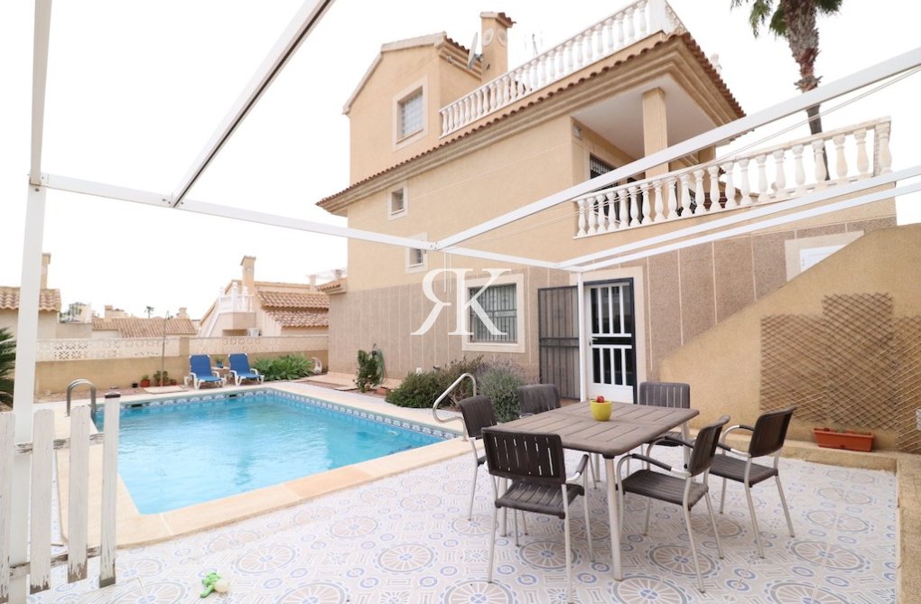 Herverkoop - Vrijstaande villa - Torrevieja - Los Balcones - Los Altos 