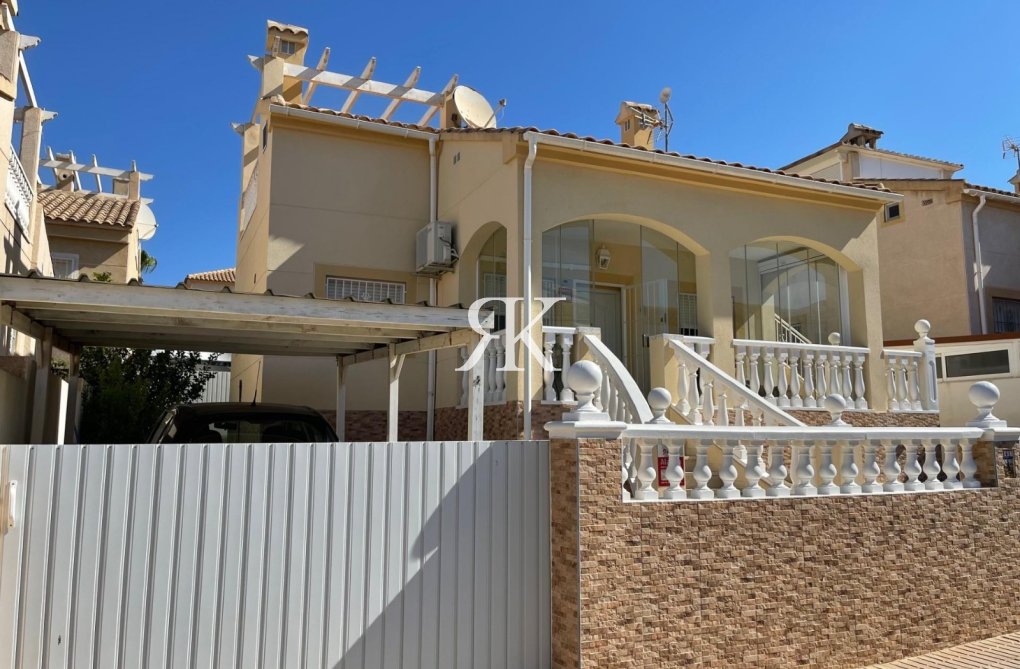 Herverkoop - Vrijstaande villa - Torrevieja - Los Balcones - Los Altos 