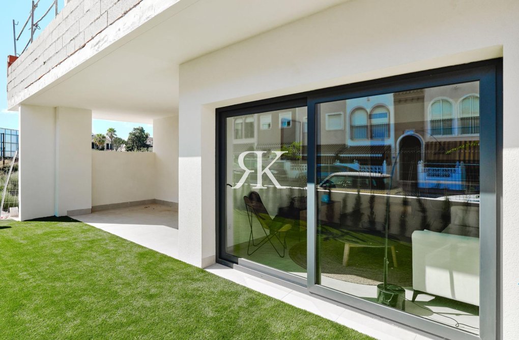 Neubau - Bungalow - Torrevieja - Villa Amalia