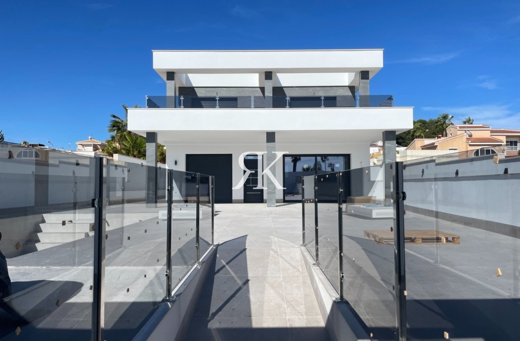 Neubau - Freistehende Villa - Ciudad Quesada