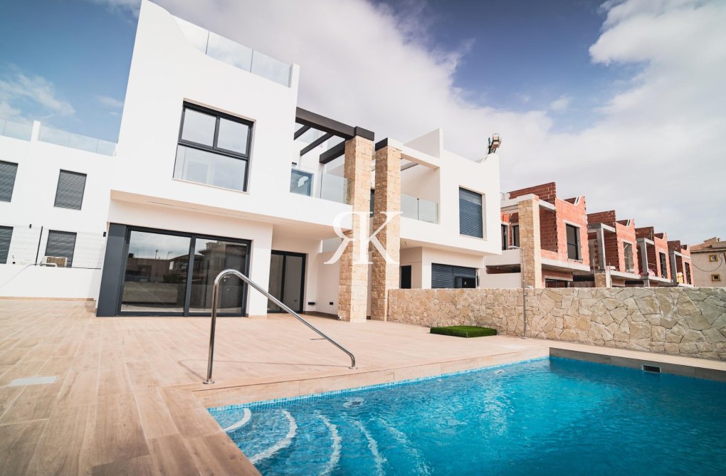New Build - villa - Orihuela Costa - Punta Prima