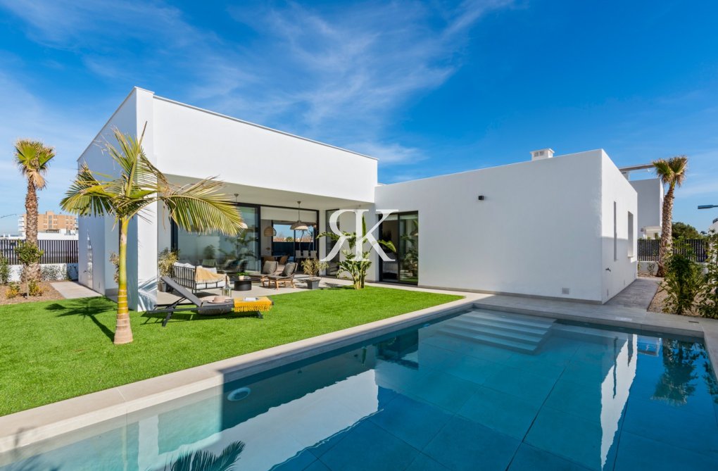 Nieuwbouw Sleutelklaar - Vrijstaande villa - Cartagena - Mar de Cristal