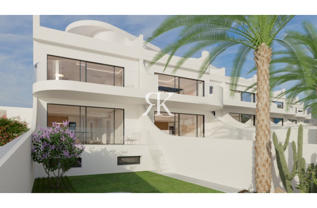 Obra Nueva - Bungalow en planta baja - Torrevieja - La Mata