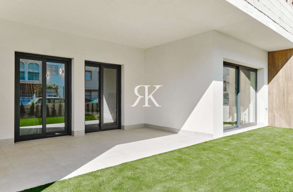 Obra Nueva - Bungalow en planta baja - Torrevieja - La Veleta