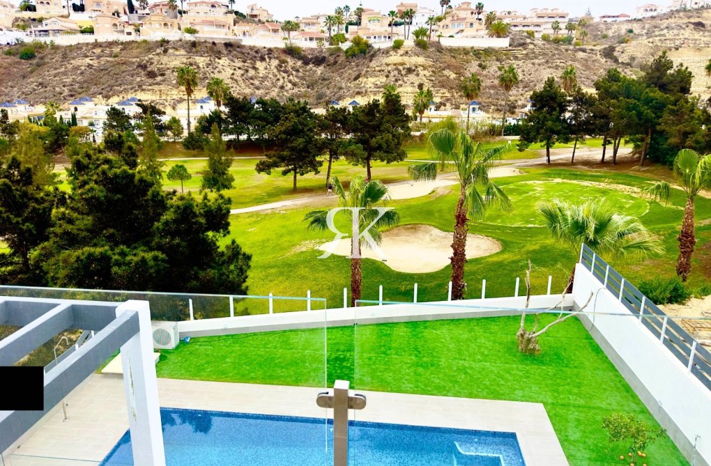 Obra Nueva en construcción - Villa independiente - Rojales - Golf La Marquesa
