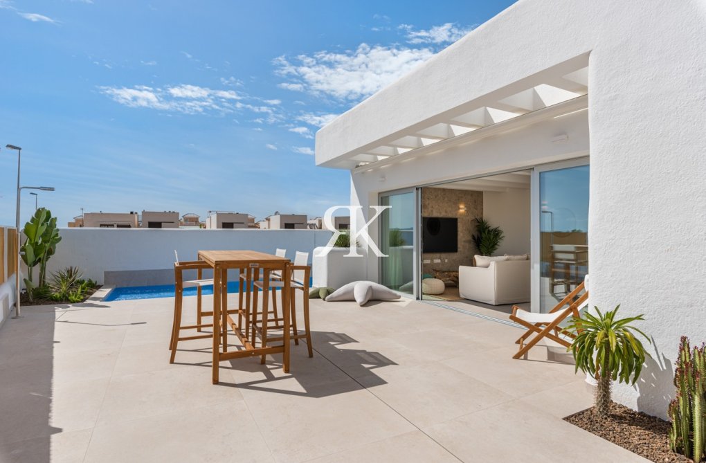 Obra Nueva - Villa independiente - Los Alcázares