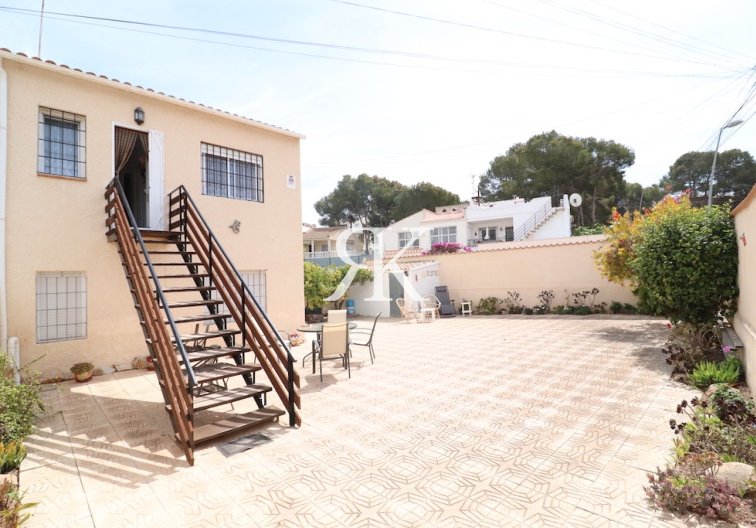 Penthaus - Wiederverkauf - Torrevieja - Los Balcones 