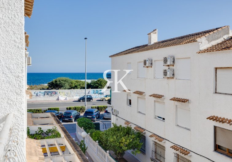 Penthaus - Wiederverkauf - Torrevieja - Playa de los Naúfragos