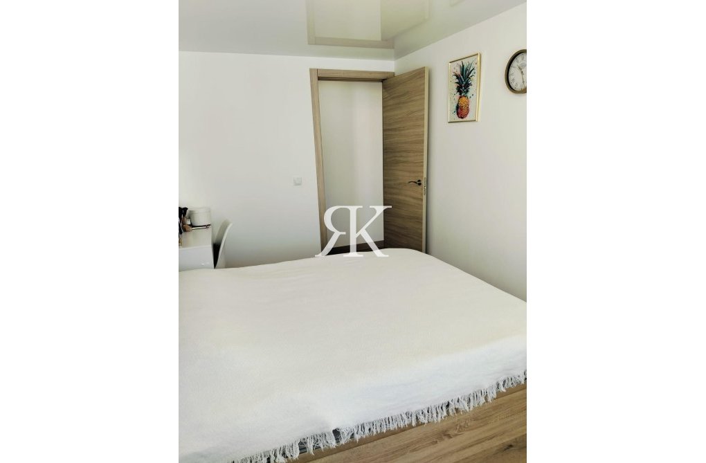 Resale - Apartment - Alicante - Altozano