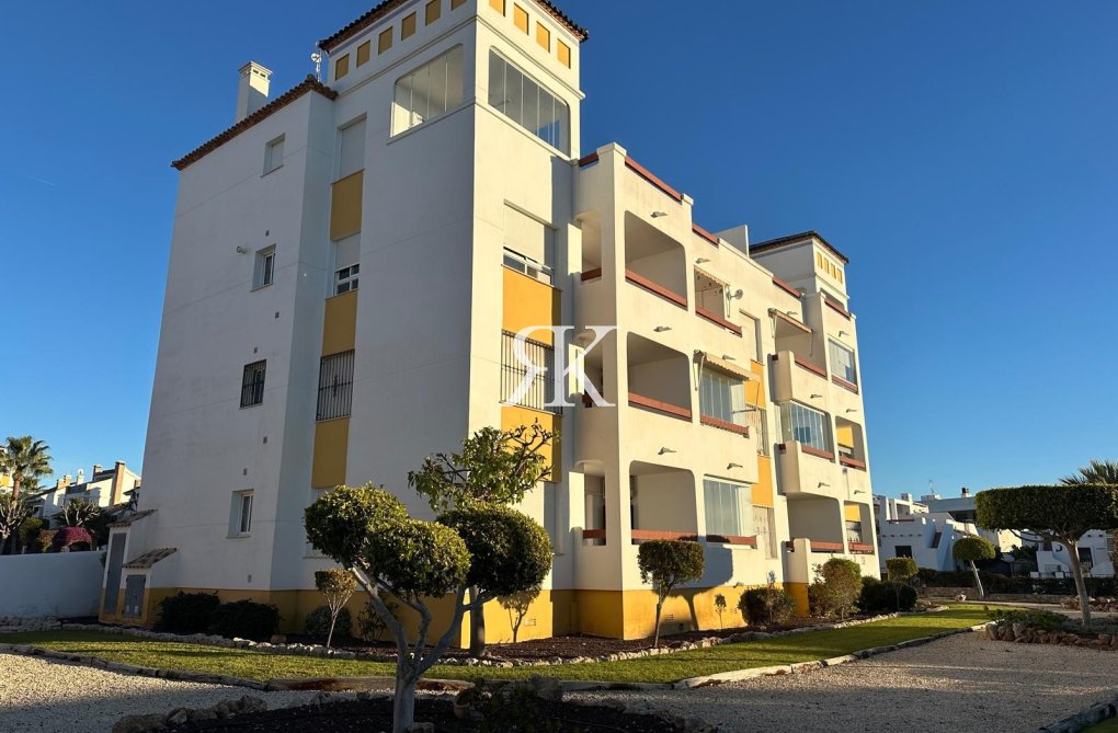Resale - Apartment - Campoamor - Costa Blanca