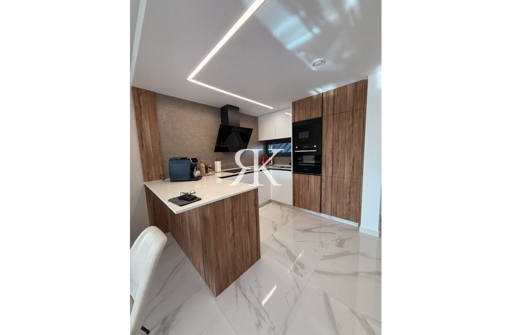 Resale - Apartment - Guardamar del Segura - Costa Blanca