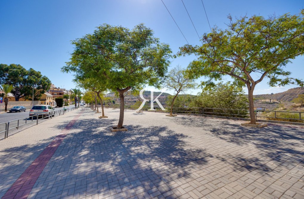 Resale - Apartment - Guardamar del Segura - Pueblo