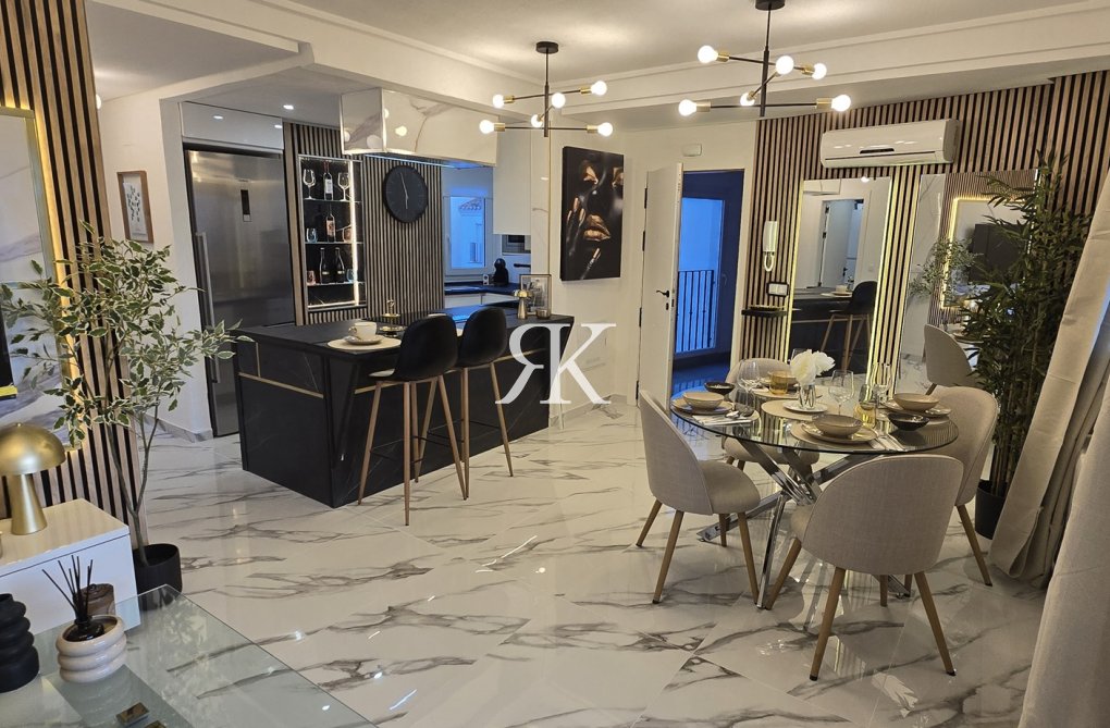 Resale - Apartment - Hacienda Riquelme Golf Resort - Inland