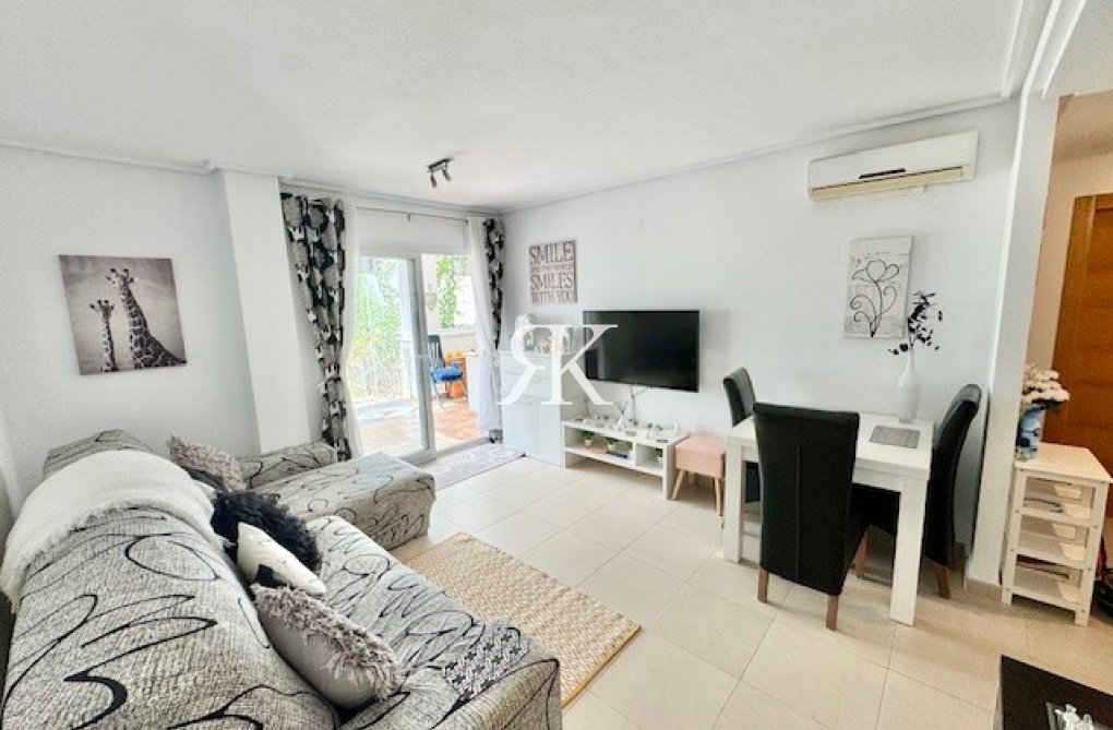 Resale - Apartment - Hacienda Riquelme Golf Resort - Inland