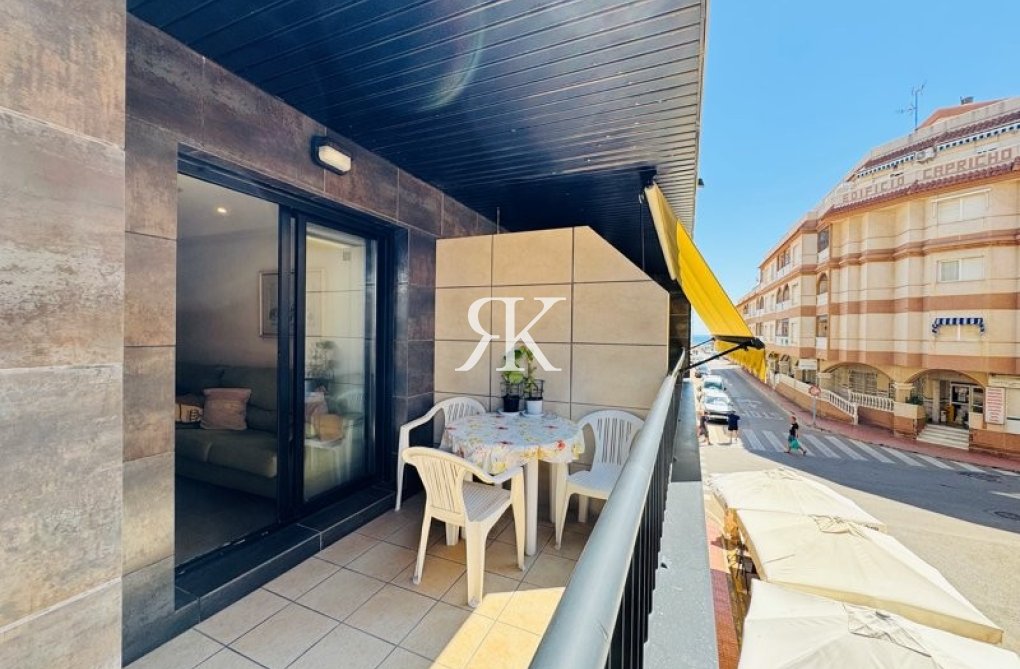 Resale - Apartment - La Mata - Costa Blanca