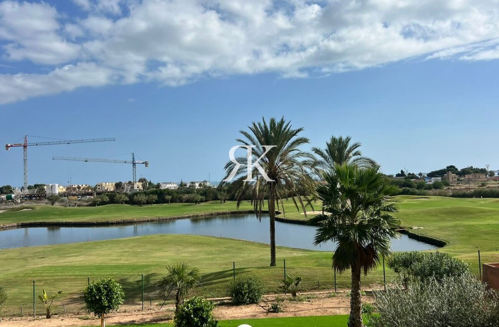 Resale - Apartment - Los Alcázares - SERANA GOLF