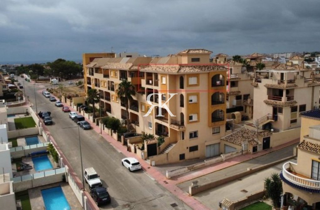 Resale - Apartment - Orihuela Costa - Costa Blanca