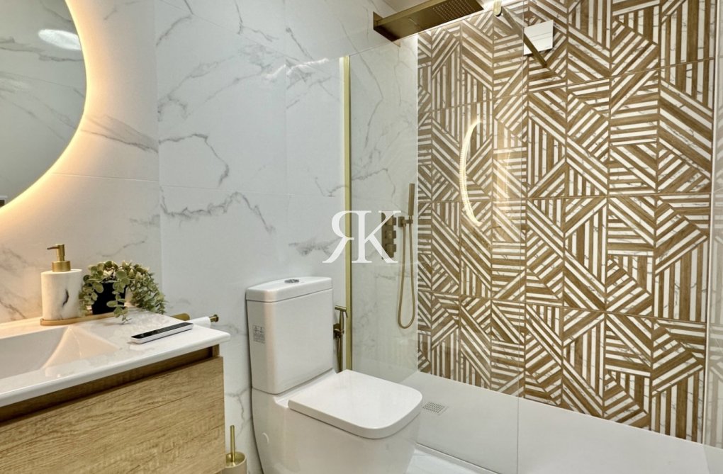 Resale - Apartment - Orihuela Costa - Costa Blanca