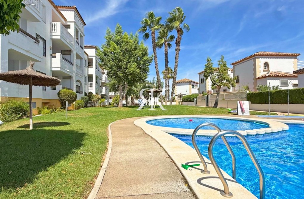 Resale - Apartment - Orihuela Costa - Costa Blanca