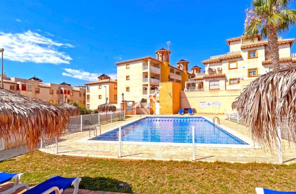 Resale - Apartment - Orihuela Costa - Costa Blanca