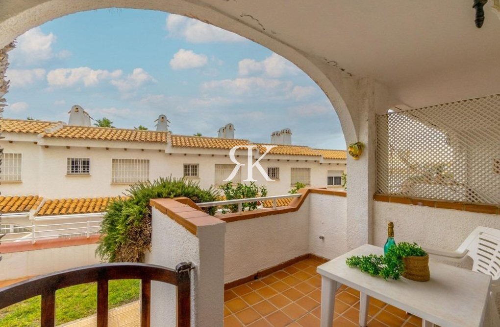 Resale - Apartment - Orihuela Costa - Costa Blanca