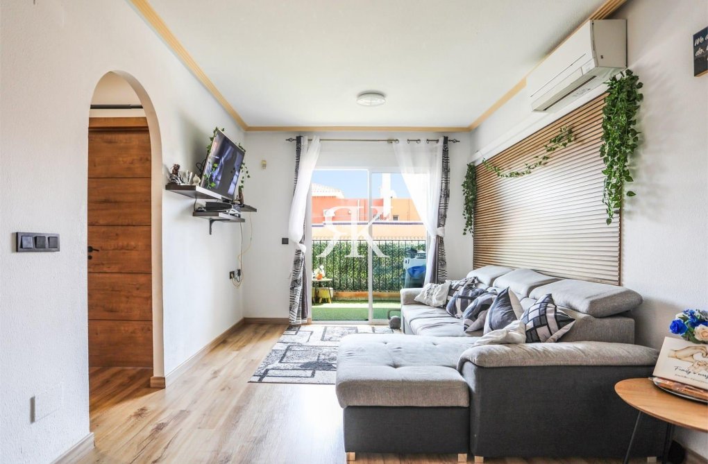 Resale - Apartment - Orihuela Costa - Playa Flamenca