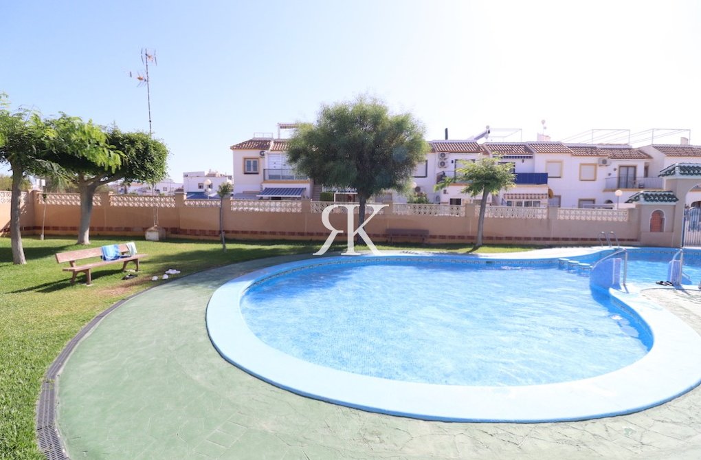 Resale - Apartment - Orihuela Costa - Playa Flamenca