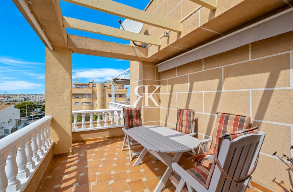 Resale - Apartment - Punta Prima - Costa Blanca