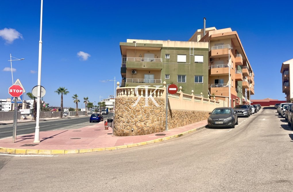 Resale - Apartment - San Miguel de Salinas - Inland