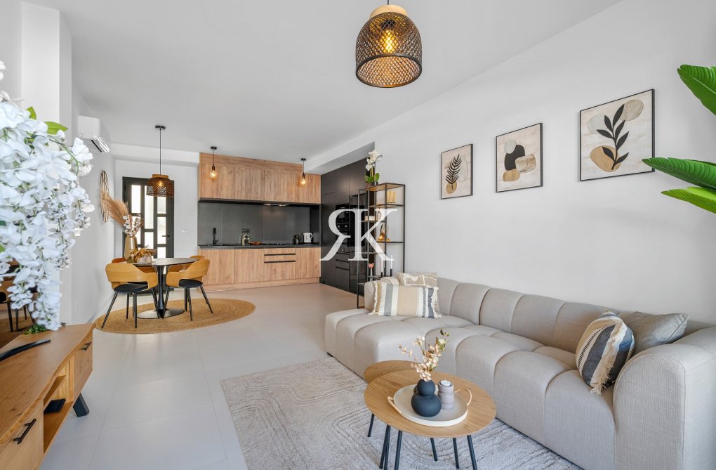 Resale - Apartment - San Miguel de Salinas - Inland